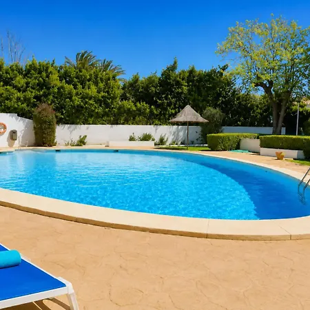 Brisas De Rotas Apartment
